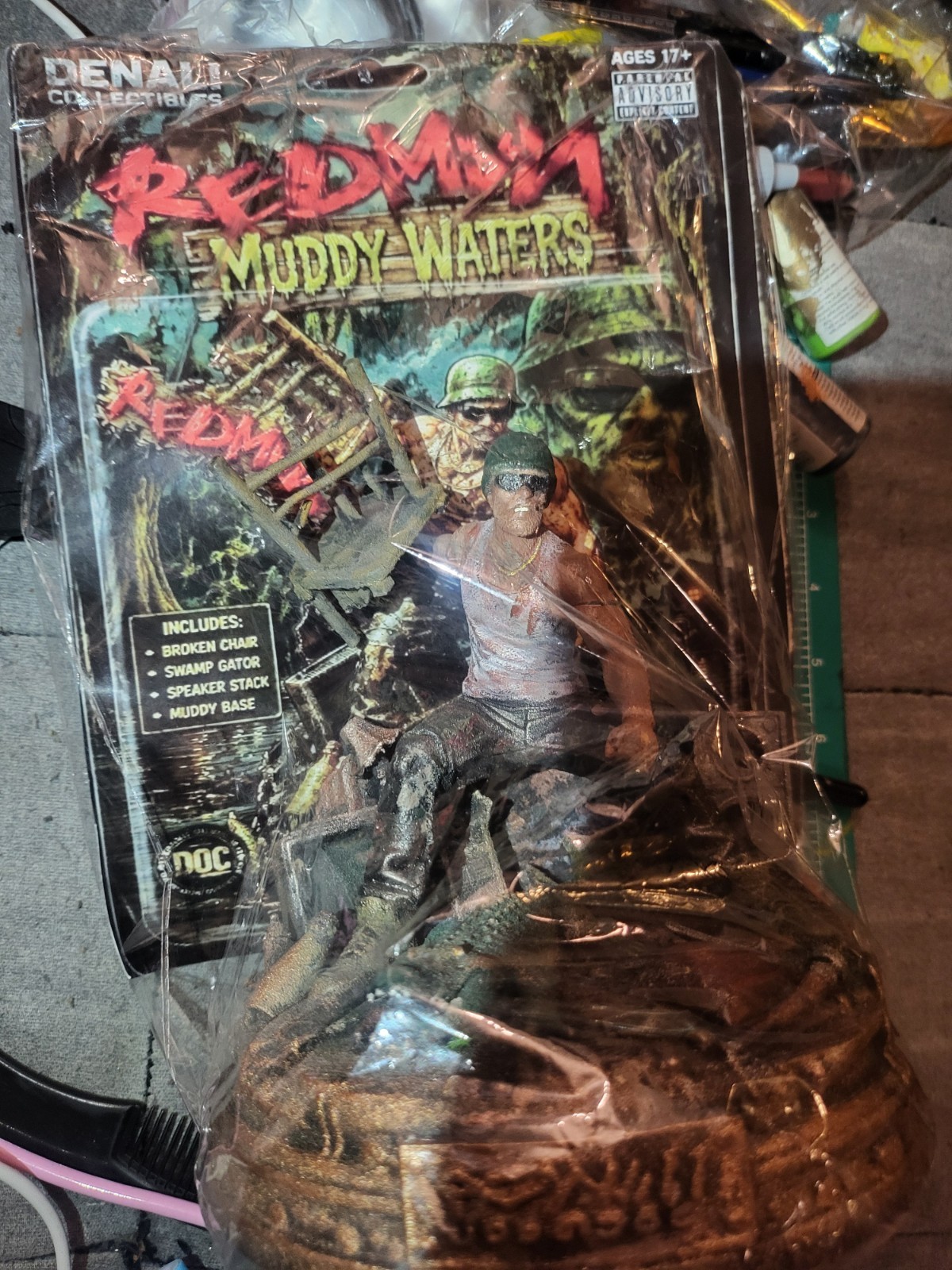 Rare « REDMAN Muddy Waters STATUE DIORAMA