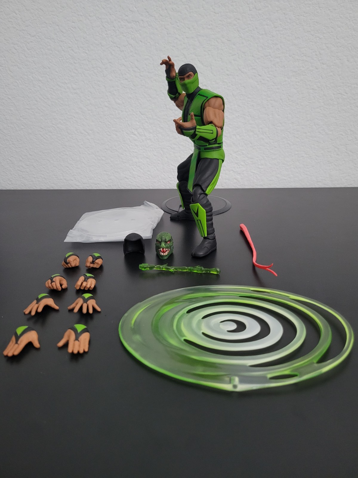 Storm Collectibles Mortal Kombat 3 Reptile