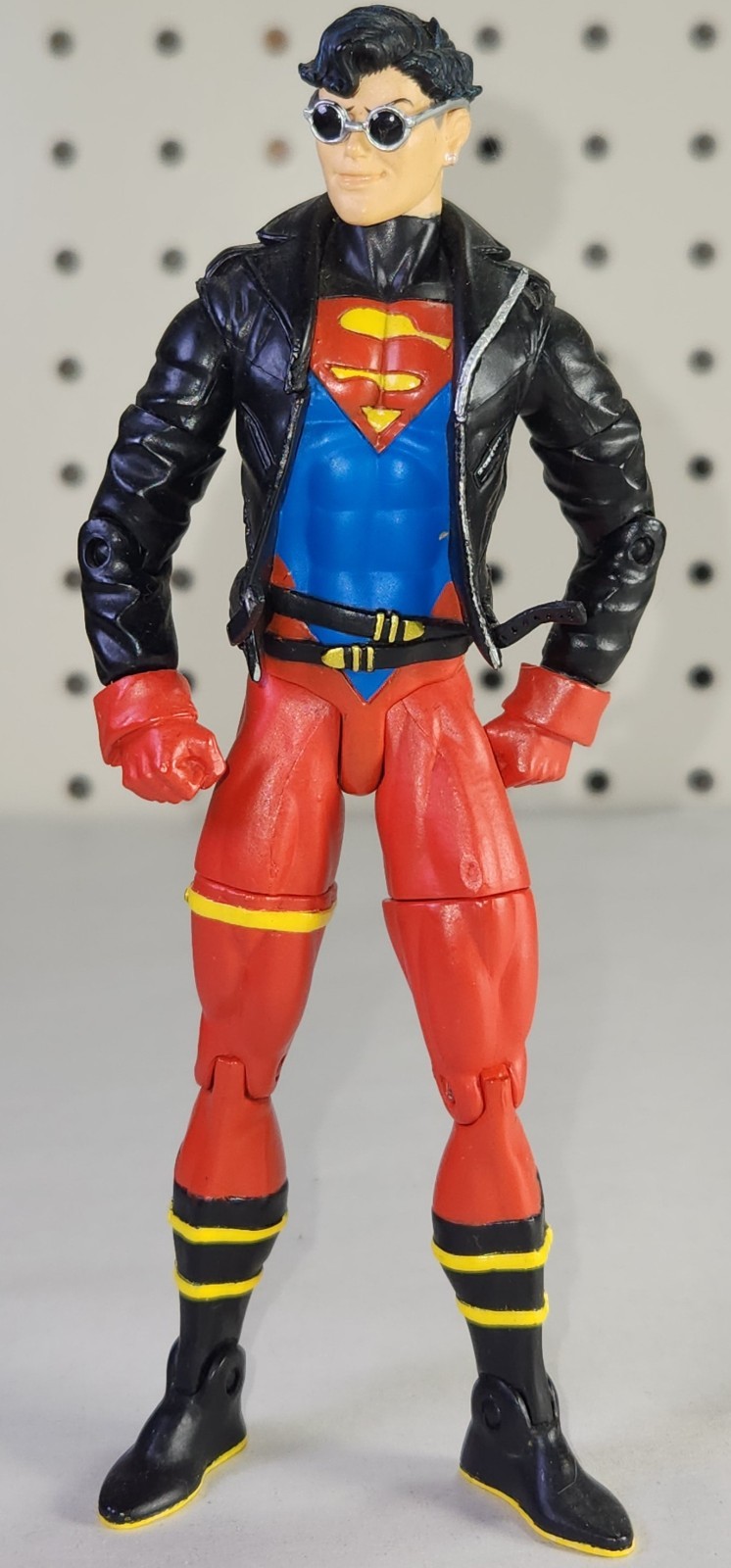 D.C. Direct The Return Of Superman Superboy. With Glasses.