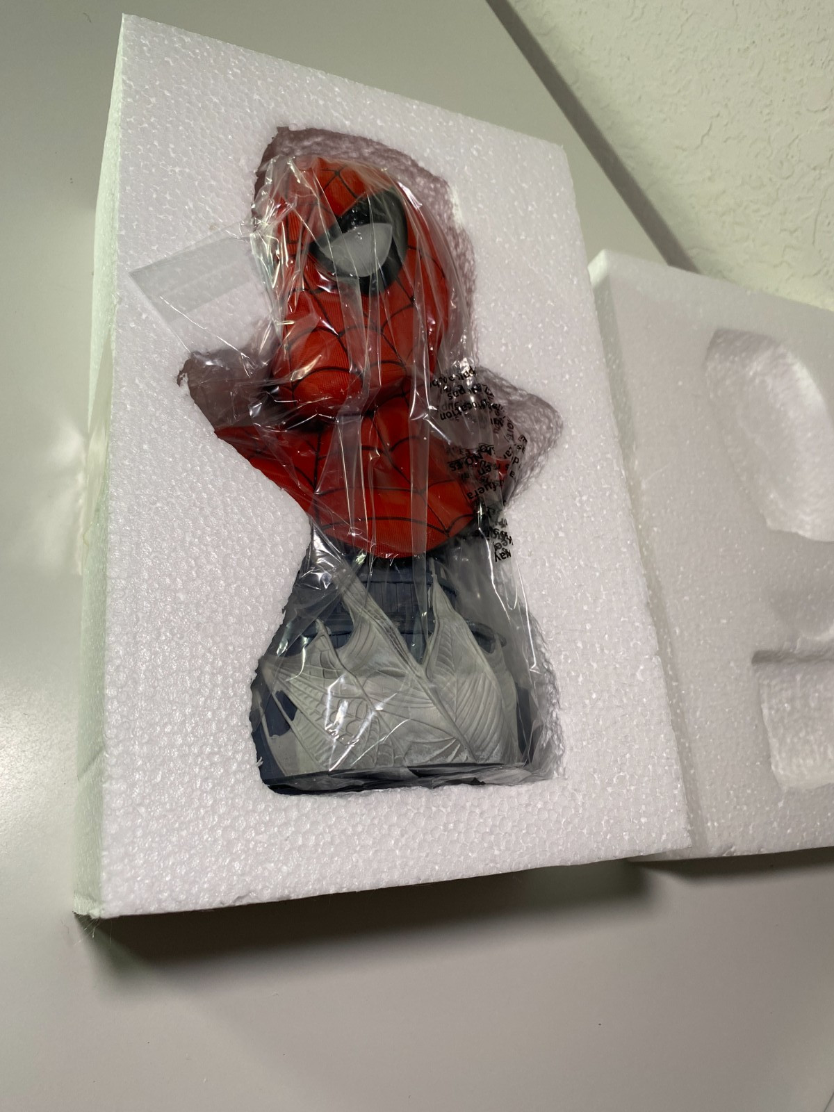Spiderman Diamond Select Legends In 3D 1/2 Scale Resin Bust Limited 0745/1000