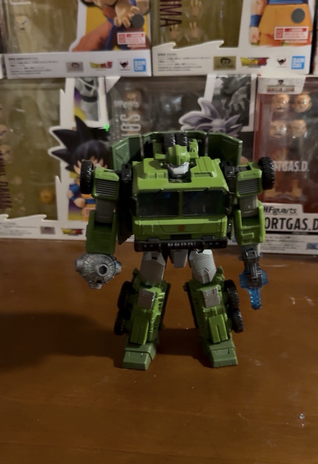TRANSFORMERS Legacy United – Prime Universe BULKHEAD 7&Prime; Voyager [NEAR COMPLETE]