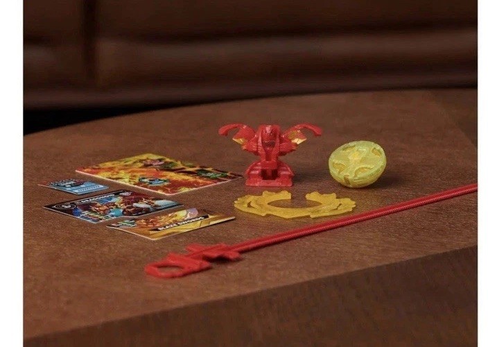 Bakugan Special Attack Dragonoid Spinning Collectible Action Figure Trading Card