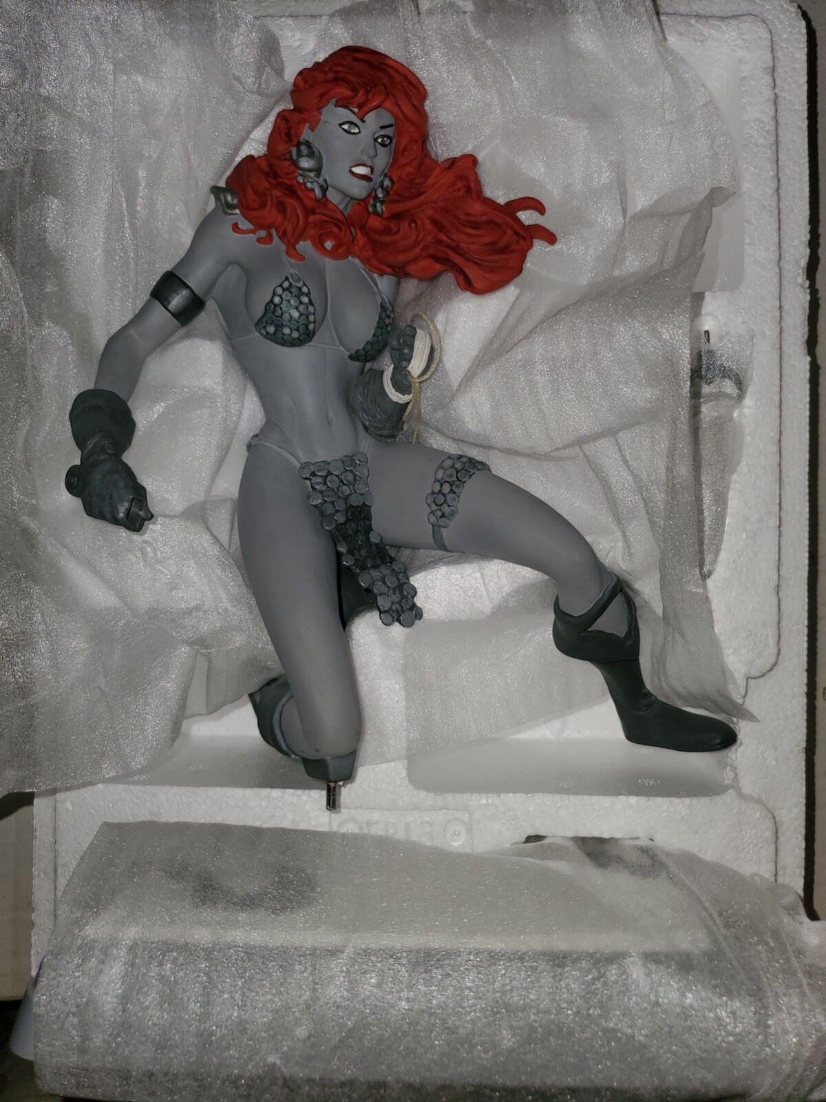 RED SONJA STATUE EXCLUSIVE DIAMOND EYES LE 138 DYNAMITE ENTERTAINMENT. NEW