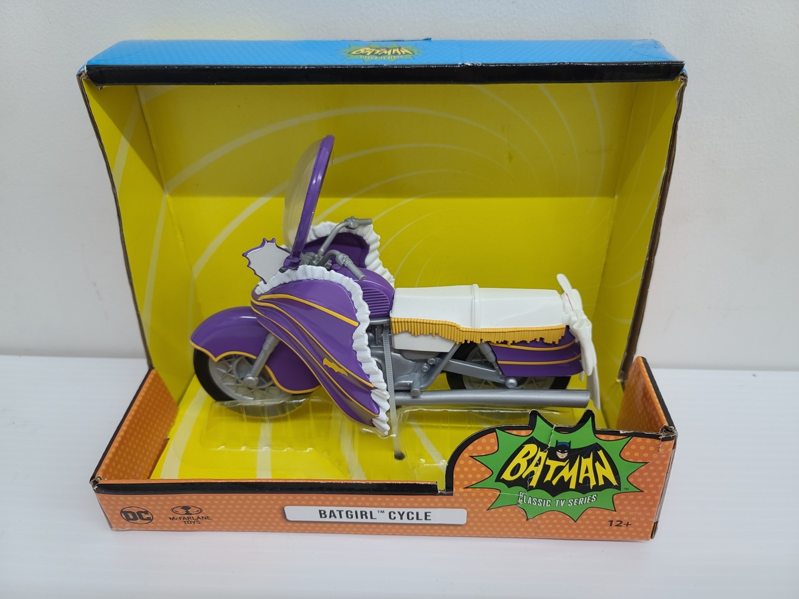 2024 McFarlane DC Retro Batman 1966 Classic TV Series Batgirl Cycle Vehicle NEW