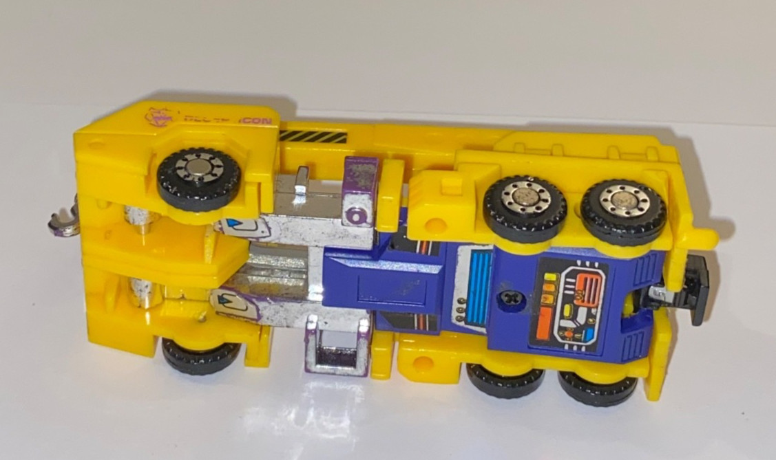 original G2 Transformers yellow HOOK 100% COMPLETE unbroken Devastator FREE SHIP