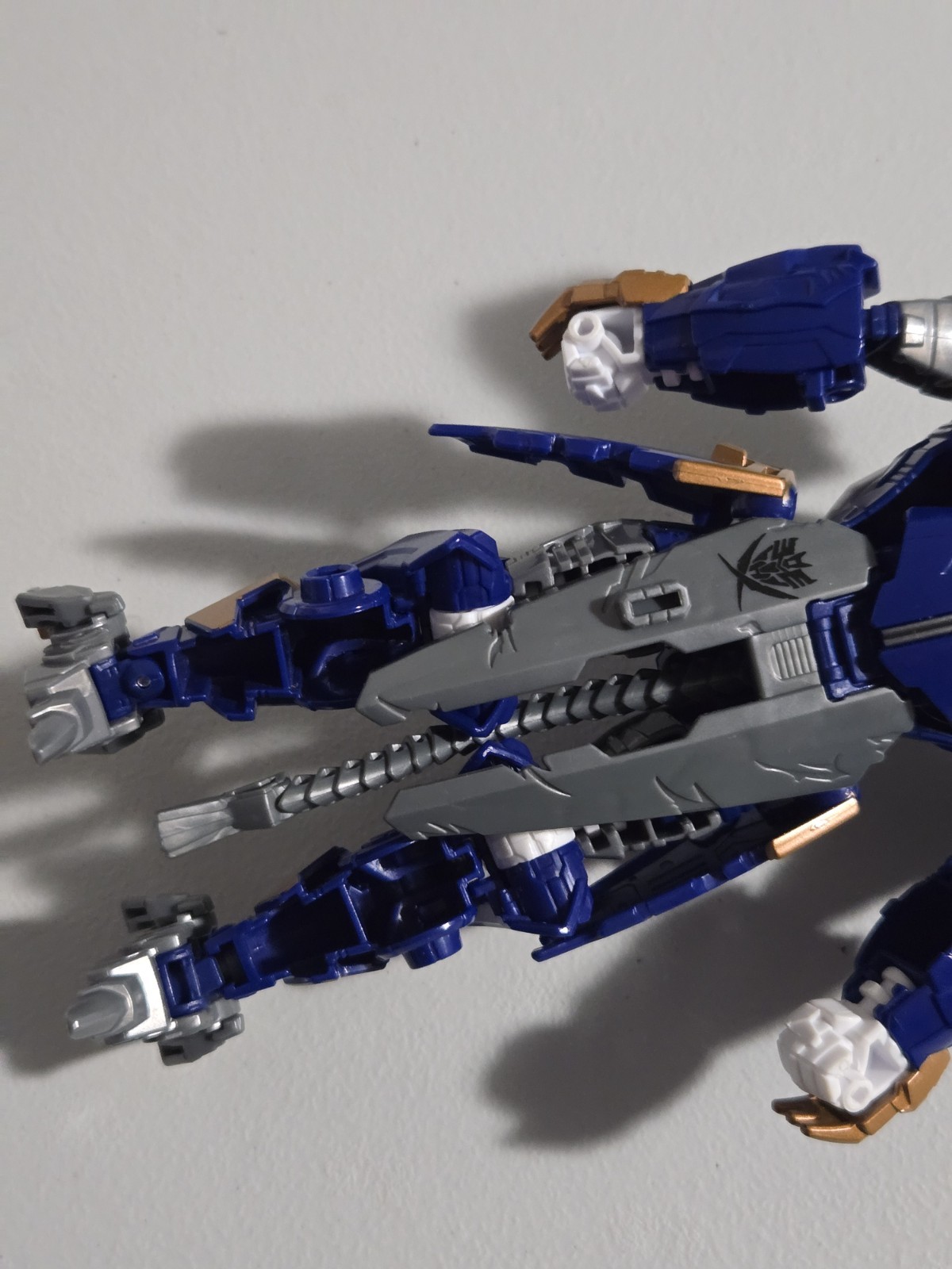 Transformers Legacy United Thundertron Prime Universe Star Raider Action Figure