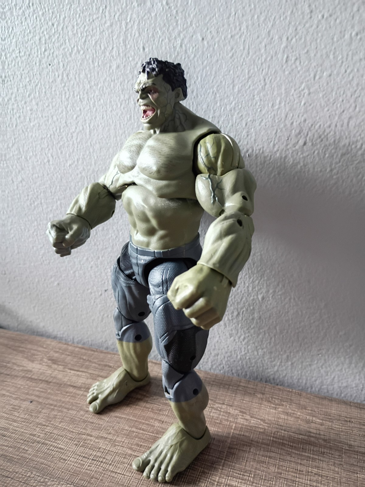 Hasbro 8&Prime; Marvel Legends Marvel Studios First 10 Years Hulk Articulated Figure