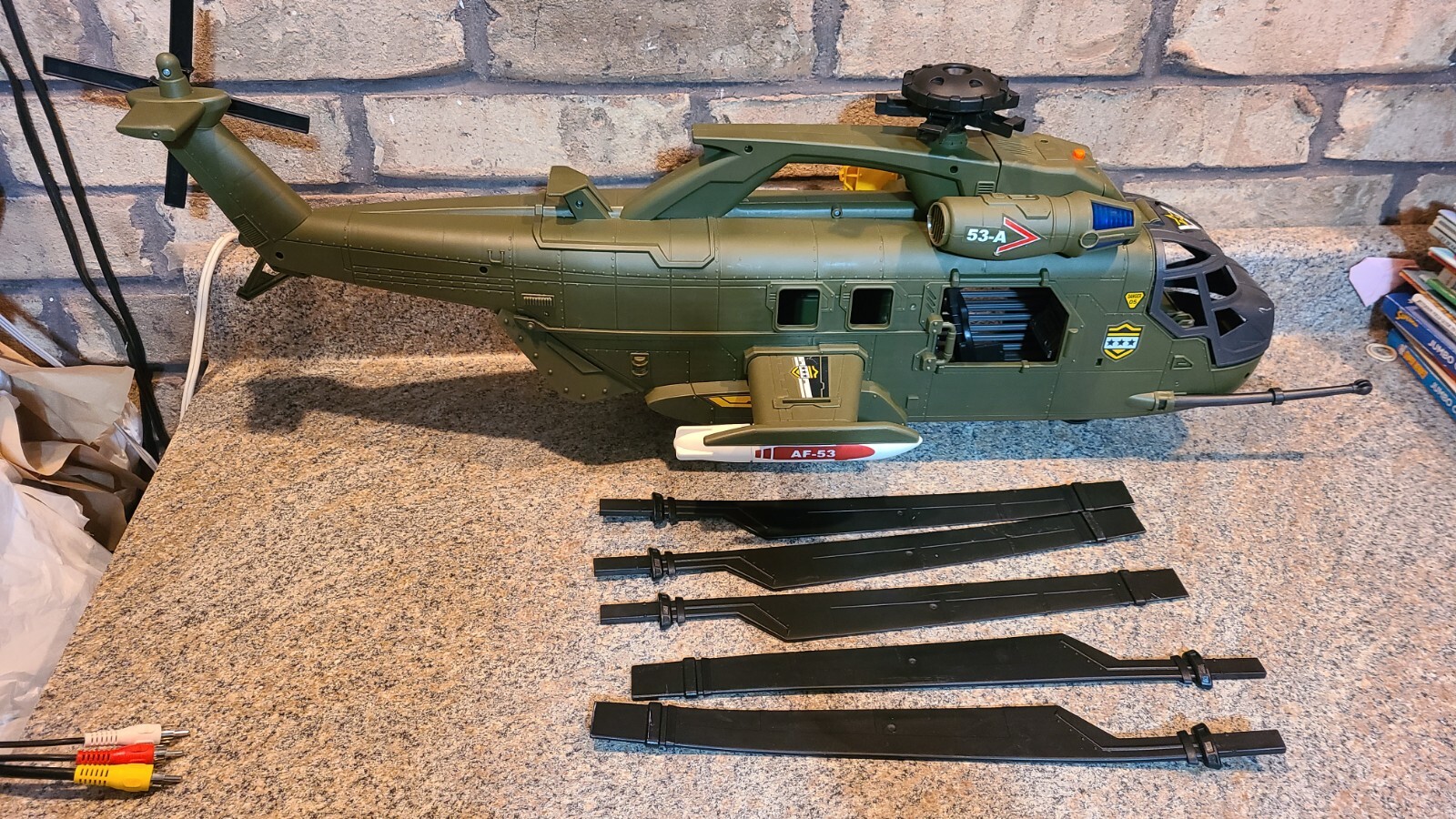 Chap Mei AF-53 Soldier Force Massive 31&Prime; Helicopter Military Parts Repair (A1)