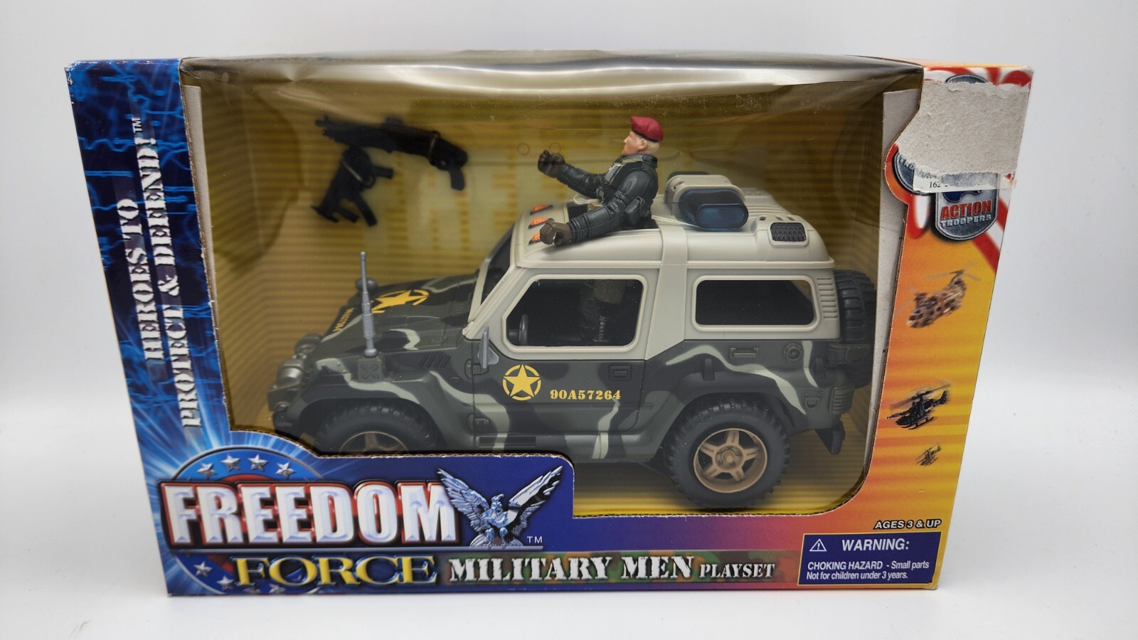 Freedom Force 1:18 Military Men Playset Colonel Stewart Military SUV Vehicle