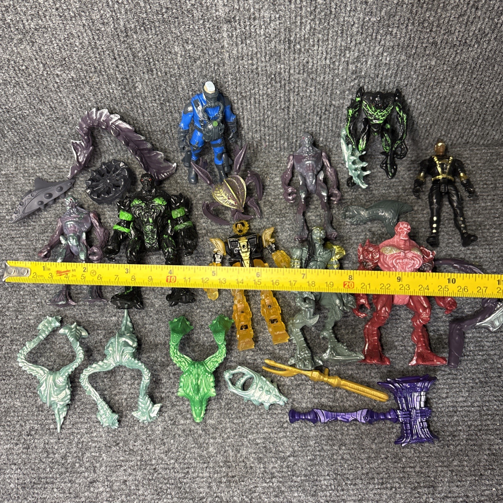 Lot Final Faction Figures Weapons Accessories Greenbrier International