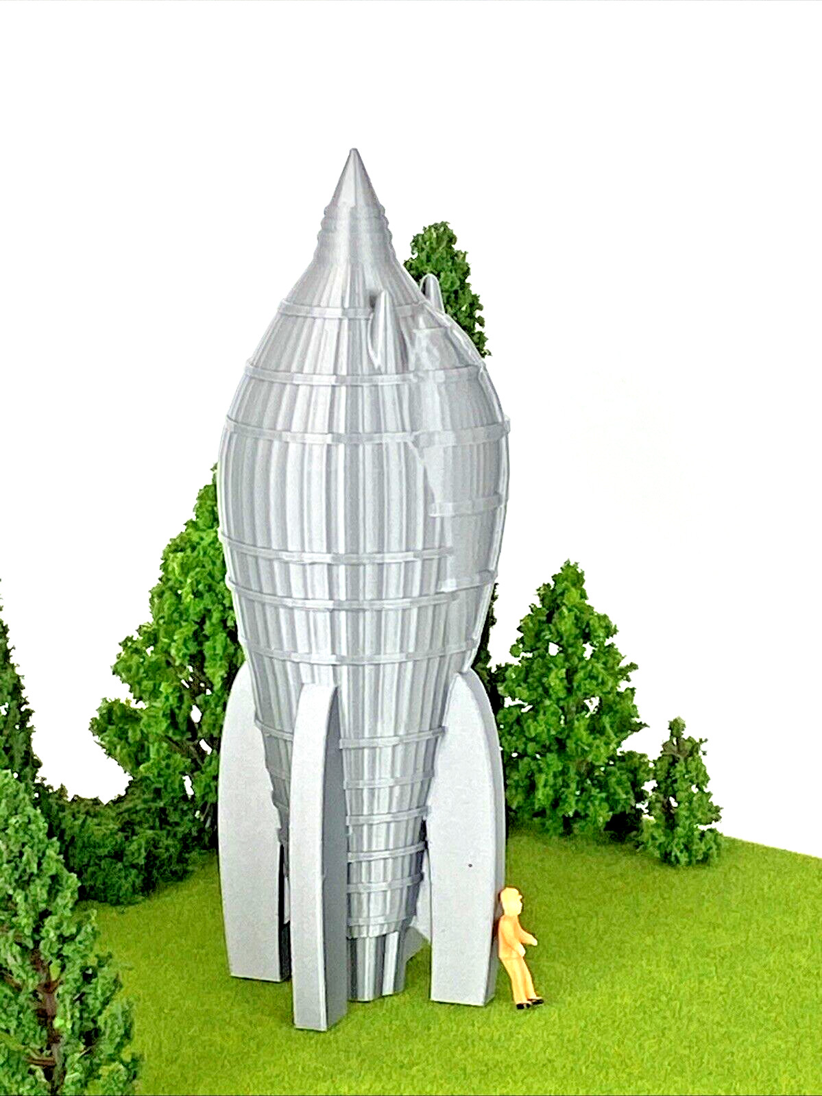 Flash Gordon Spaceship – 6&Prime; Tall Rocket is 3D Printed for Display Diorama
