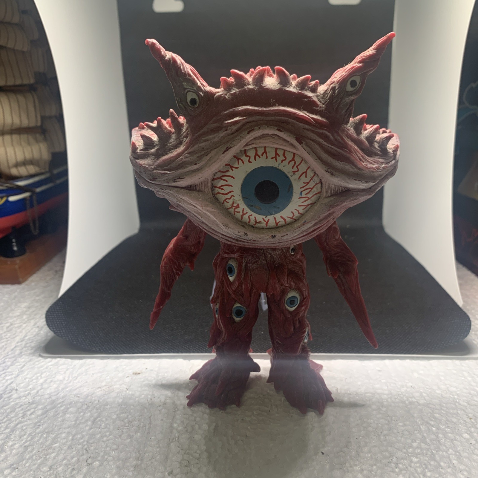 Bandai Gan-Q Ultraman Gaia Kaiju Ultra Monster Figure 1998 Gan Gun Q