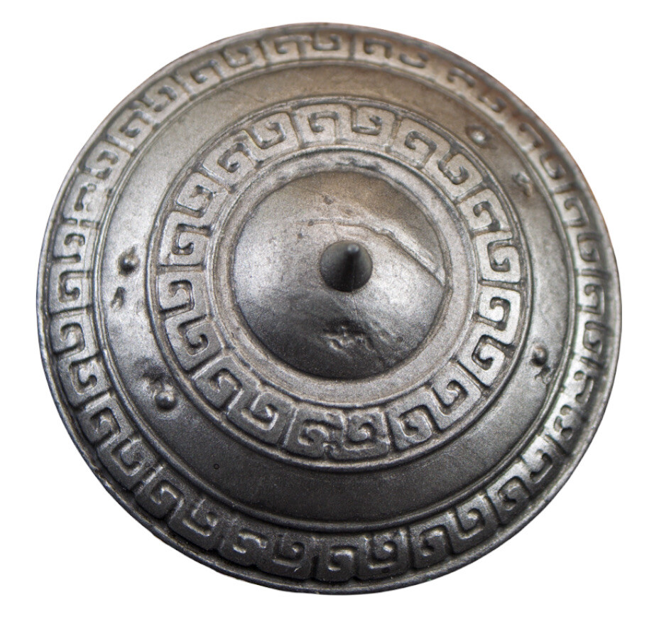 Mezco One:12 CONAN THE BARBARIAN – SHIELD WITH ARM STRAPS