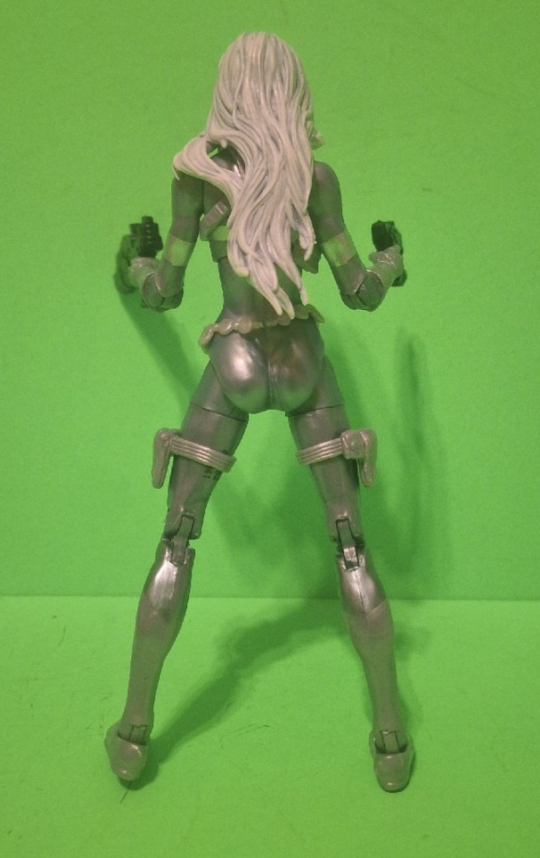 Marvel Legends SILVER SABLE from KINGPIN BAF WAVE + GREAT COMIC SILVER SABLE #36