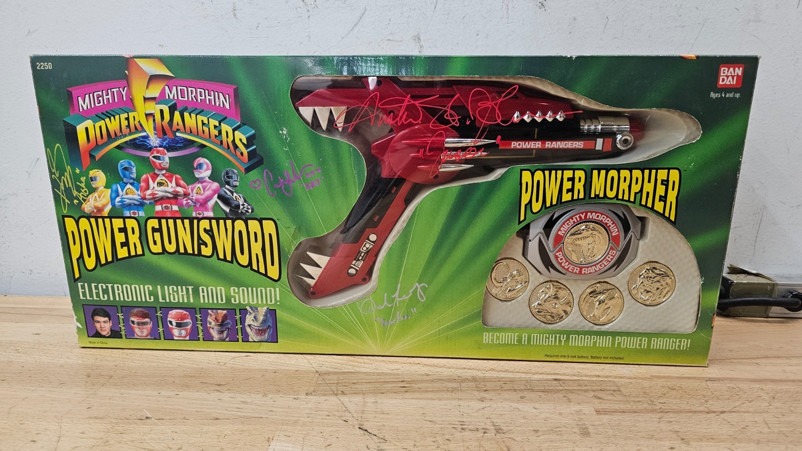 Bandai Mighty Morphin Power Rangers Powermorpher and Power Gun/Sword *SIGNED!*