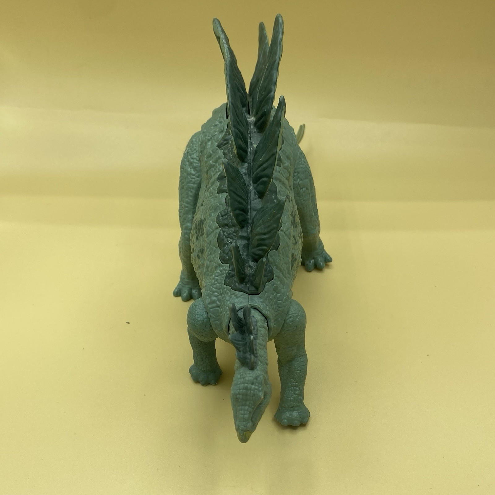 Jurassic World Stegosaurus Action Attack Dinosaur Toy Figure 14in Mattel