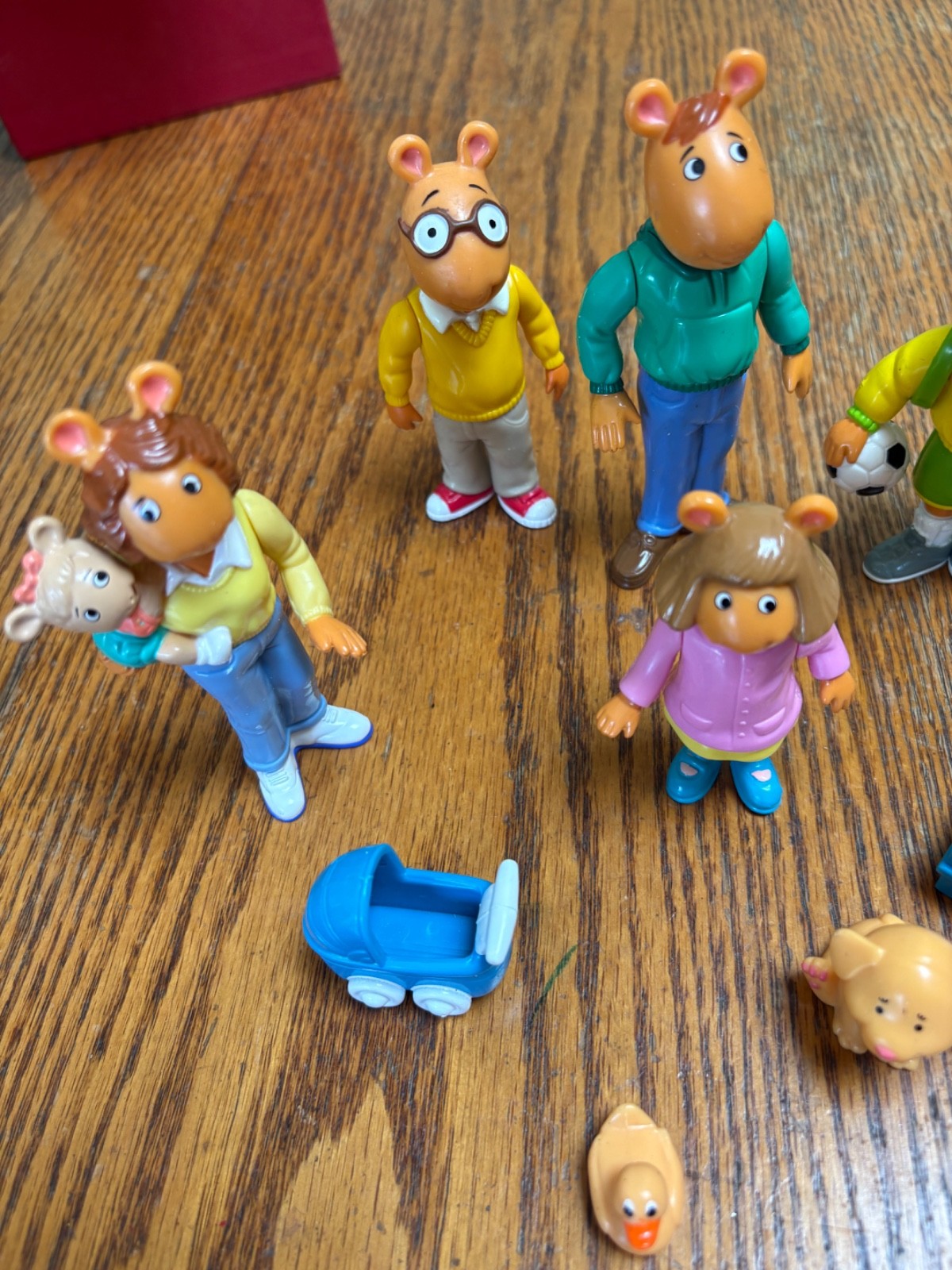PBS Kids Arthur Aardvark Family Lot Of 5 Posable Figures Dog & Toys Hasbro 90&rsquo;s