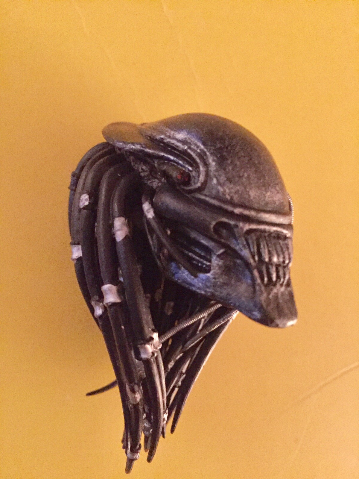 neca serpent hunter predator head only fodder Authentic