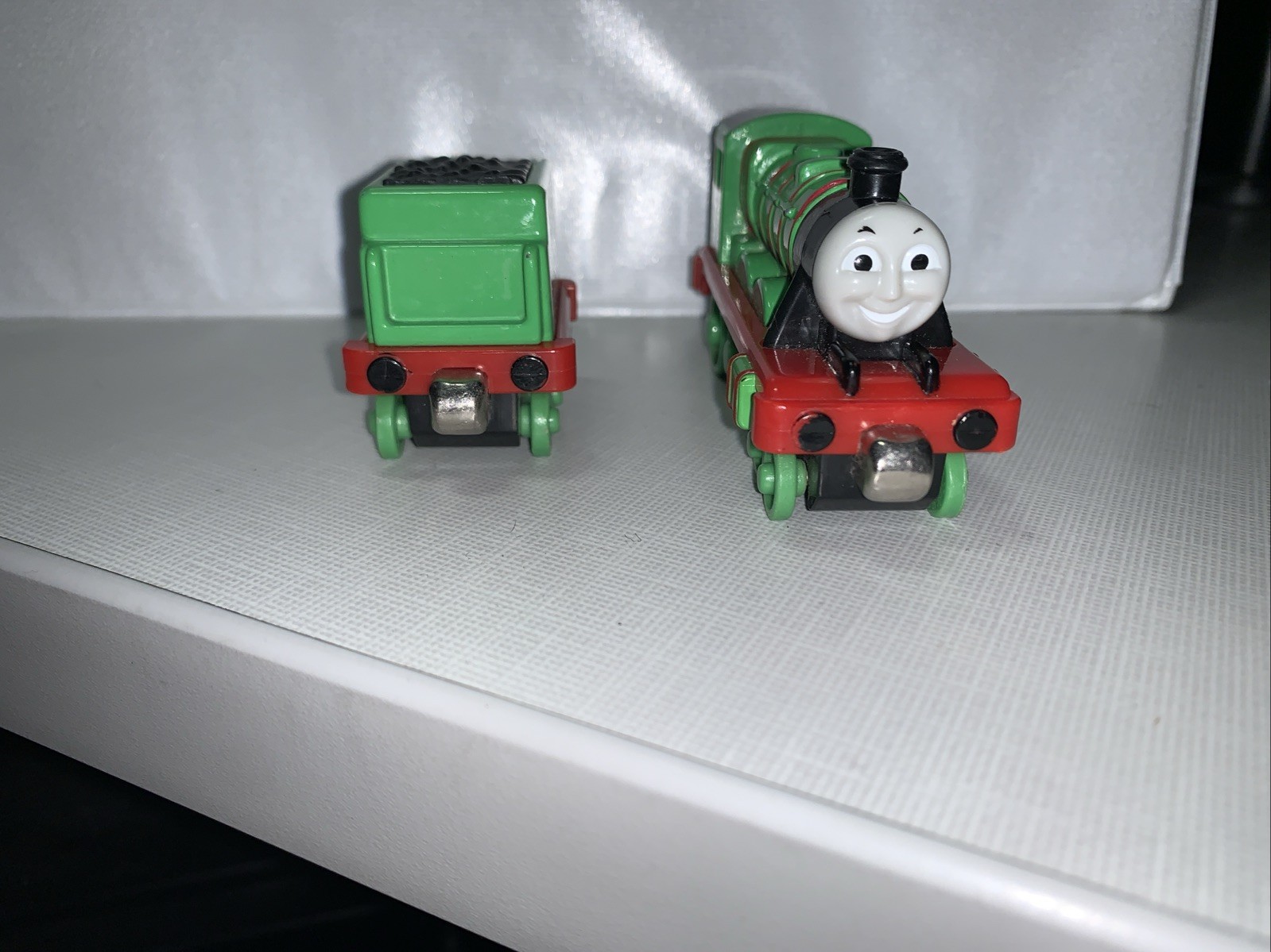 HENRY ! THOMAS FRIENDS TRAIN ! TAKE ALONG N PLAY DIECAST 2009 ! GREEN #3