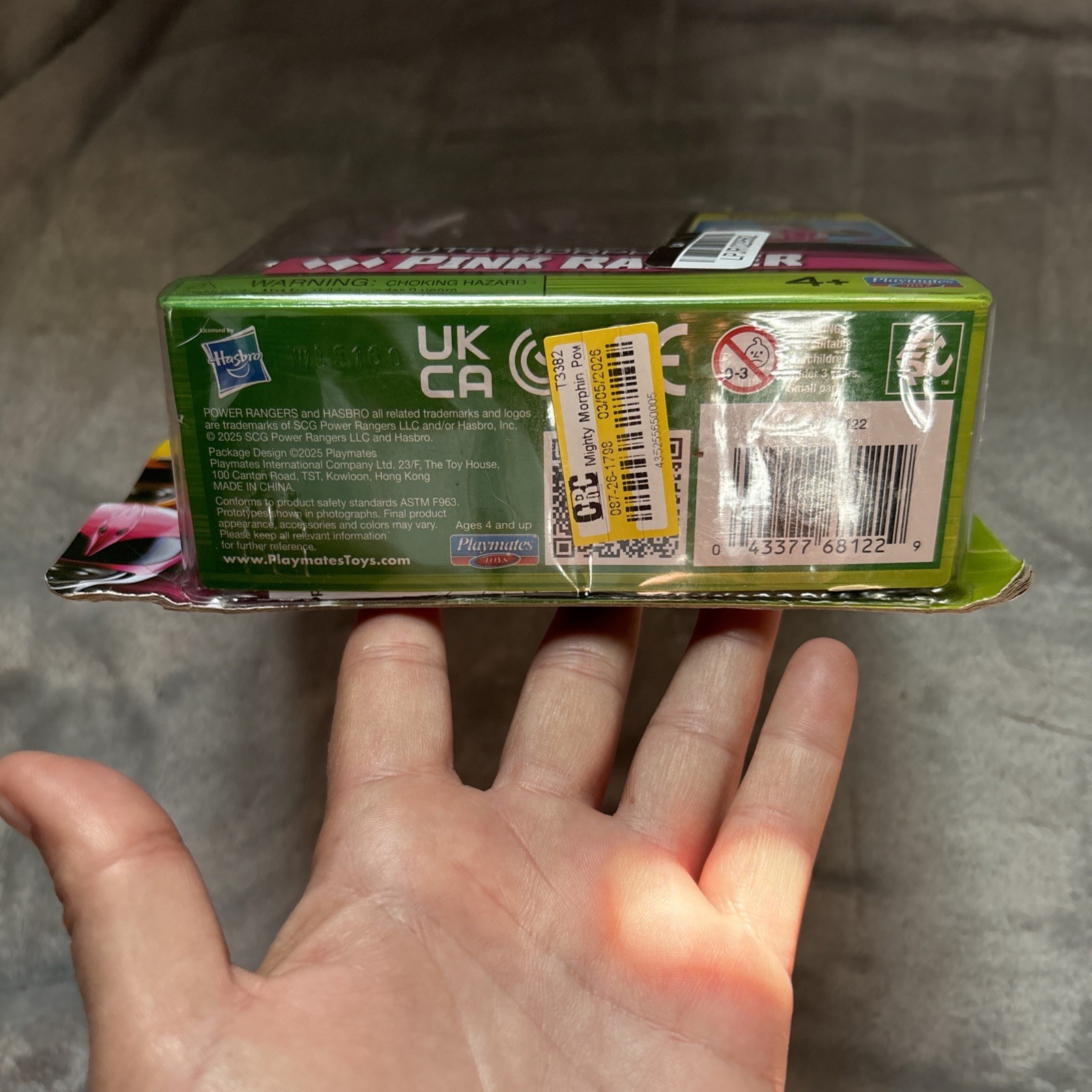Mighty Morphin Re-Ignition – Auto-Morphin Pink Ranger Action Figure