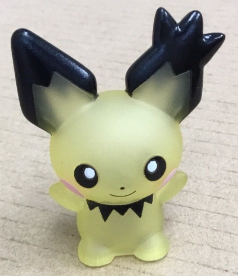 2009 Pokemon Finger Puppet Clear Spiky-Eared Female Pichu Bandai