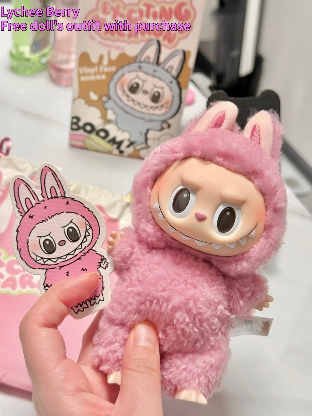 🎨 Confirmed Design: “Lychee Berry” Pop Mart First Generation Macaron Series