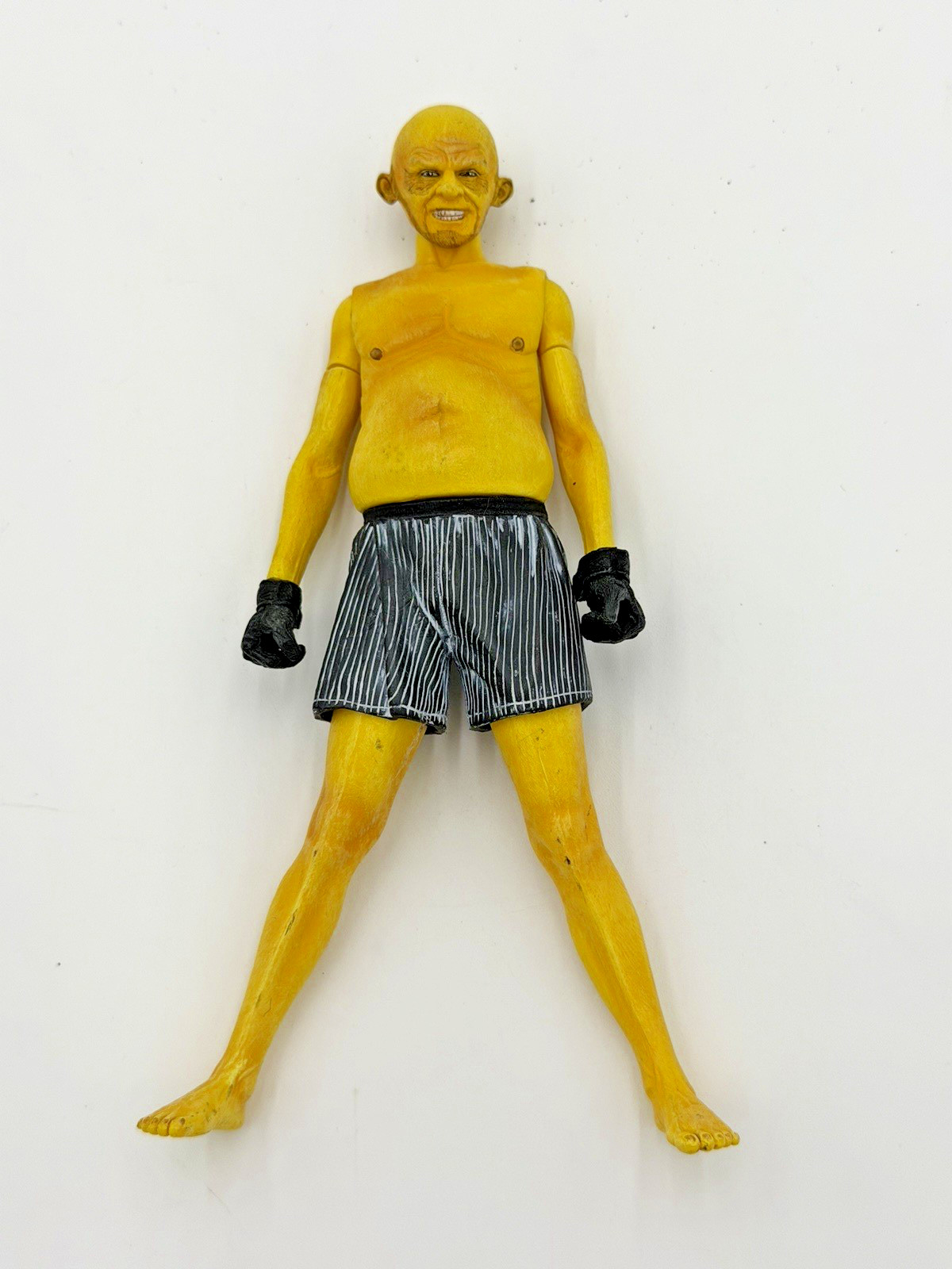 NECA FRANK MILLER&rsquo;S SIN CITY SERIES 1 YELLOW BASTARD 7-INCH FIGURE ~ 2005