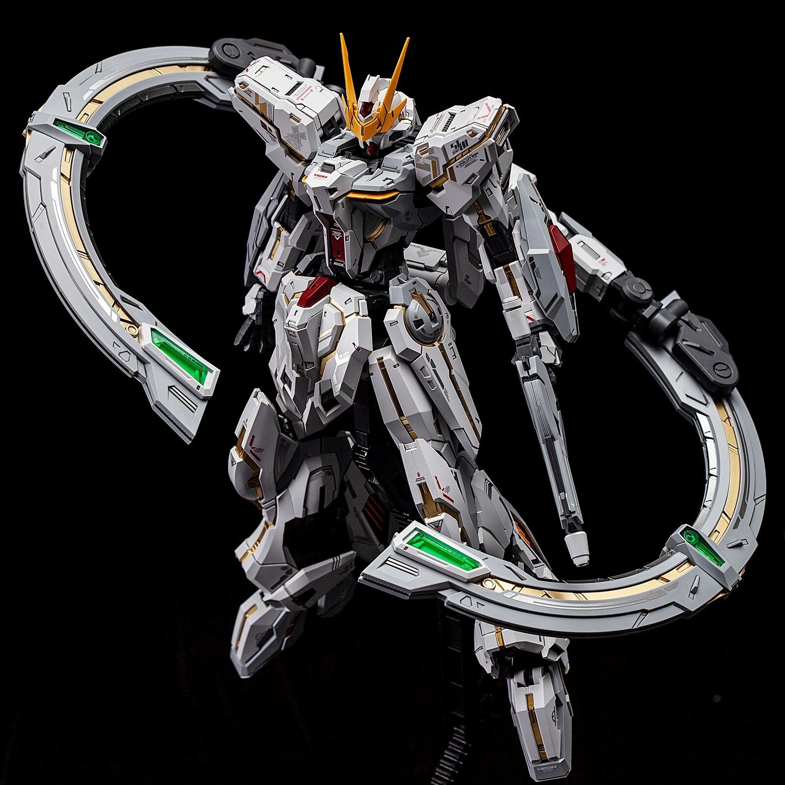Supreme Evolution 1/100 ST-001 Eternal Star Glory (Stargazer) – Model Kit