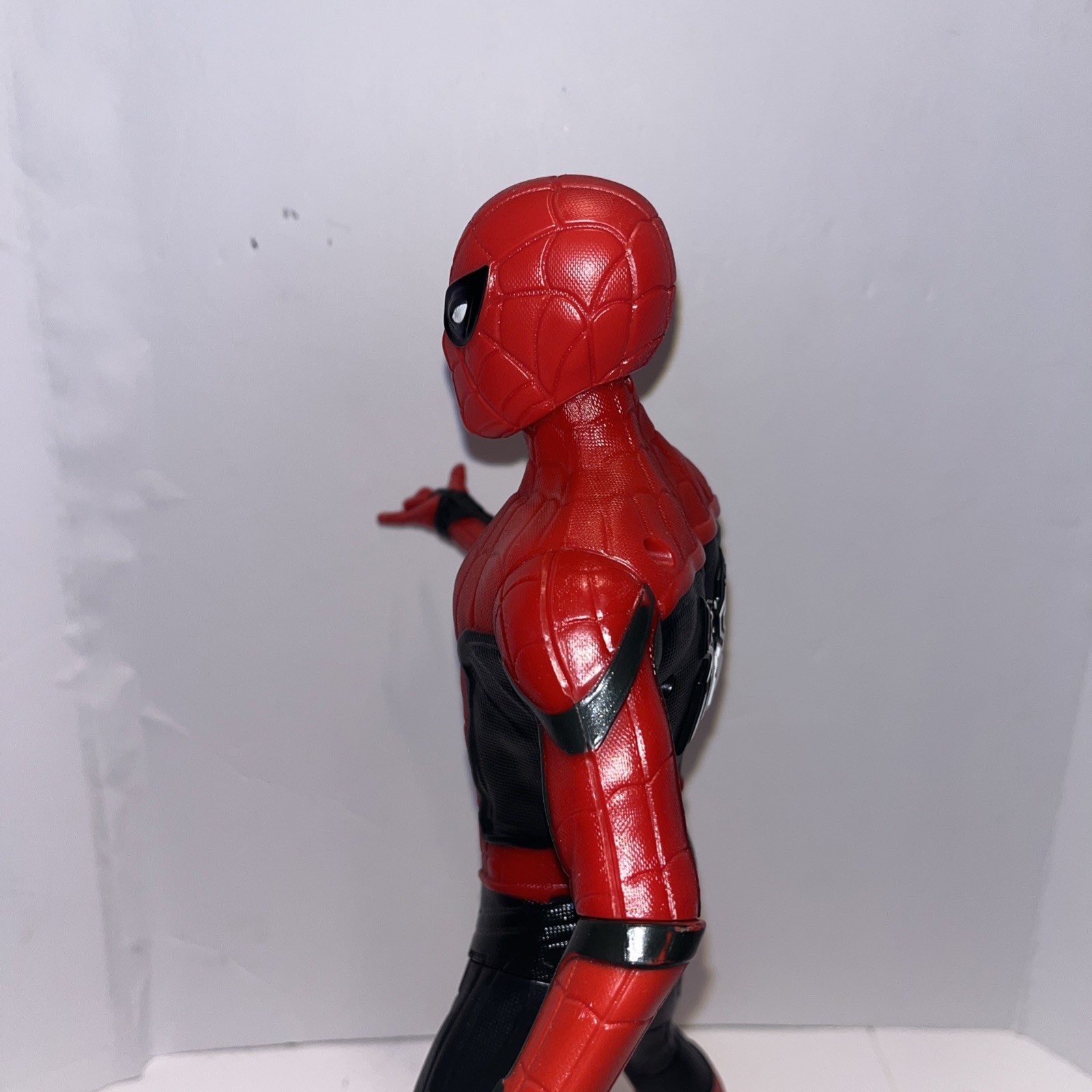 Spider-Man Marvel Action Figure Far From Home Movie Suit 2021