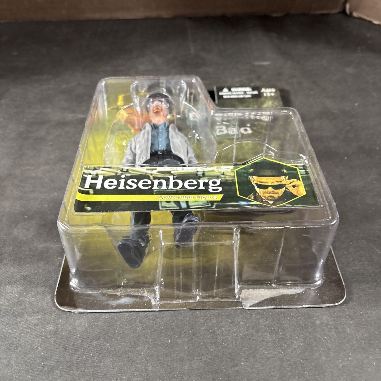 HEISENBERG GRAY JACKET VARIANT BREAKING BAD MEZCO ACTION FIGURE NEW