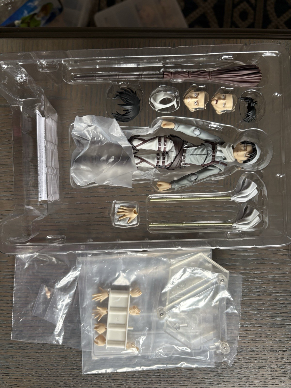 figma Attack on Titan Levi Cleaning ver. Action Figure EX-020 Max Factory