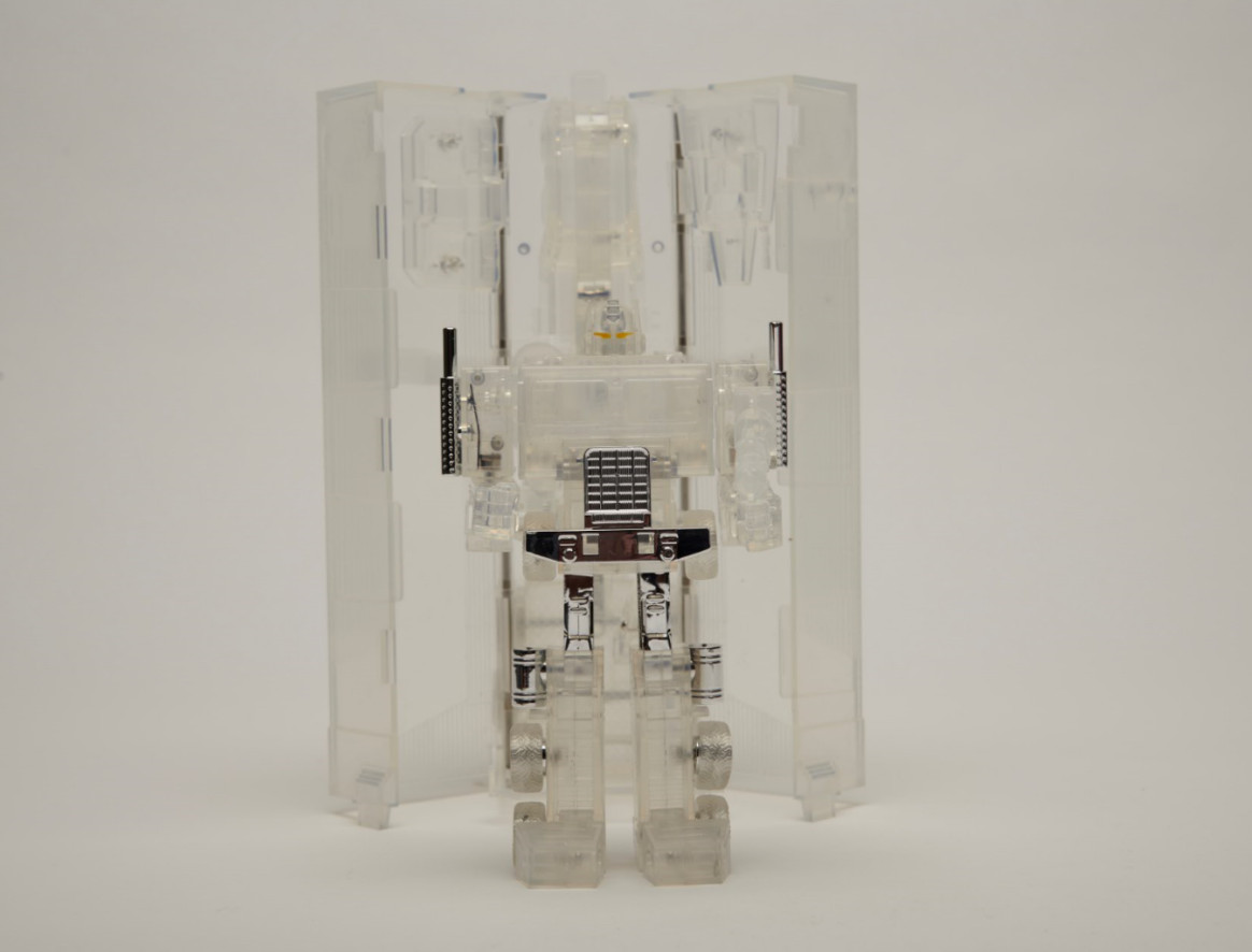 TRANSFORM G1 Reissue Clear Optimus prime Brand New Free Shipping