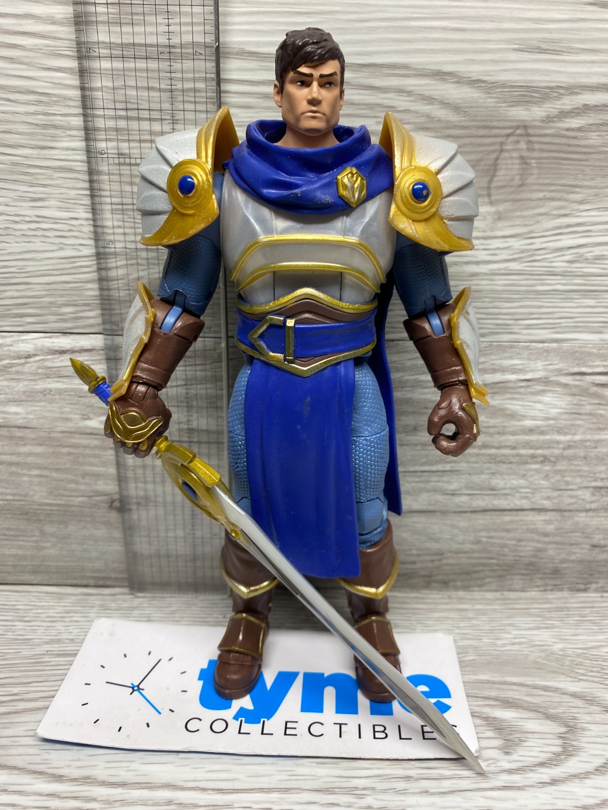 6-Inch Garen Premium Collectible 6&Prime; Action Figure