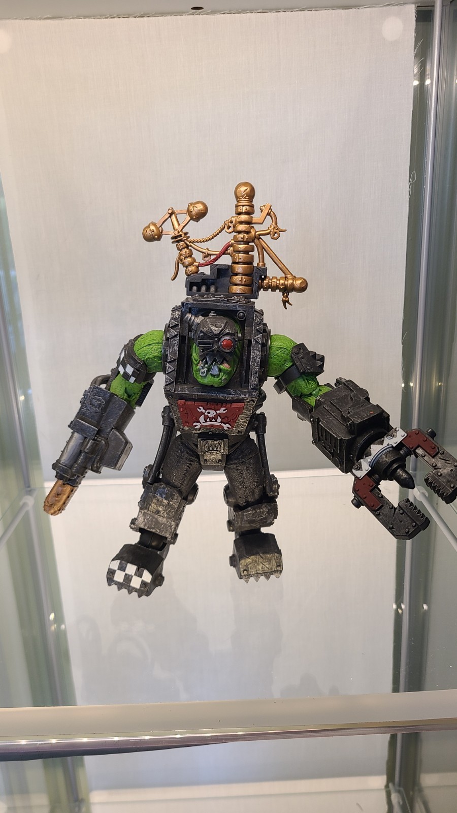 Warhammer 40K Ork Big Mek Mega Action Figure with Accessory