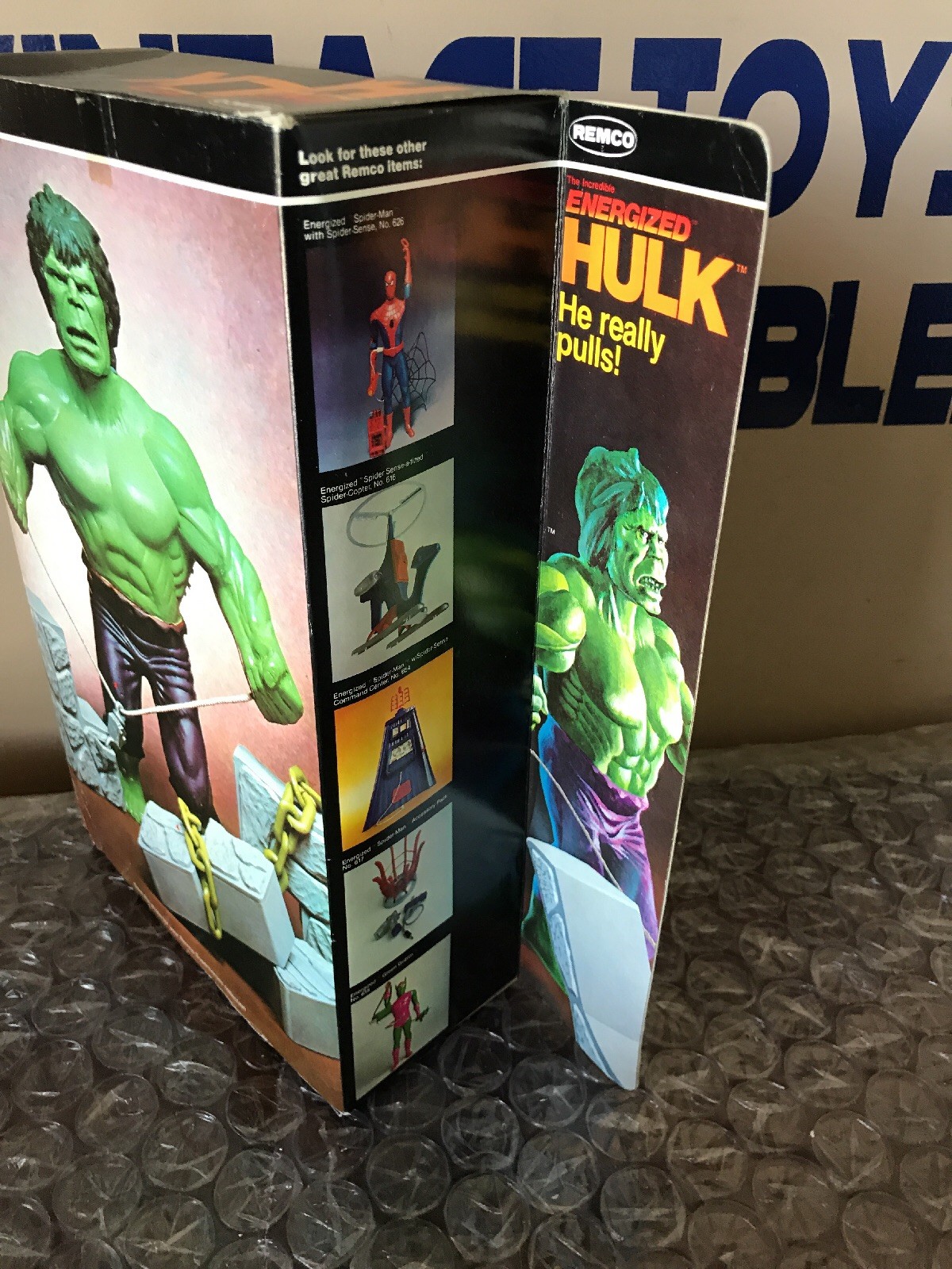 VINTAGE REMCO 1979 THE INCREDIBLE ENERGIZED HULK UNUSED Collapsing Stone Wall