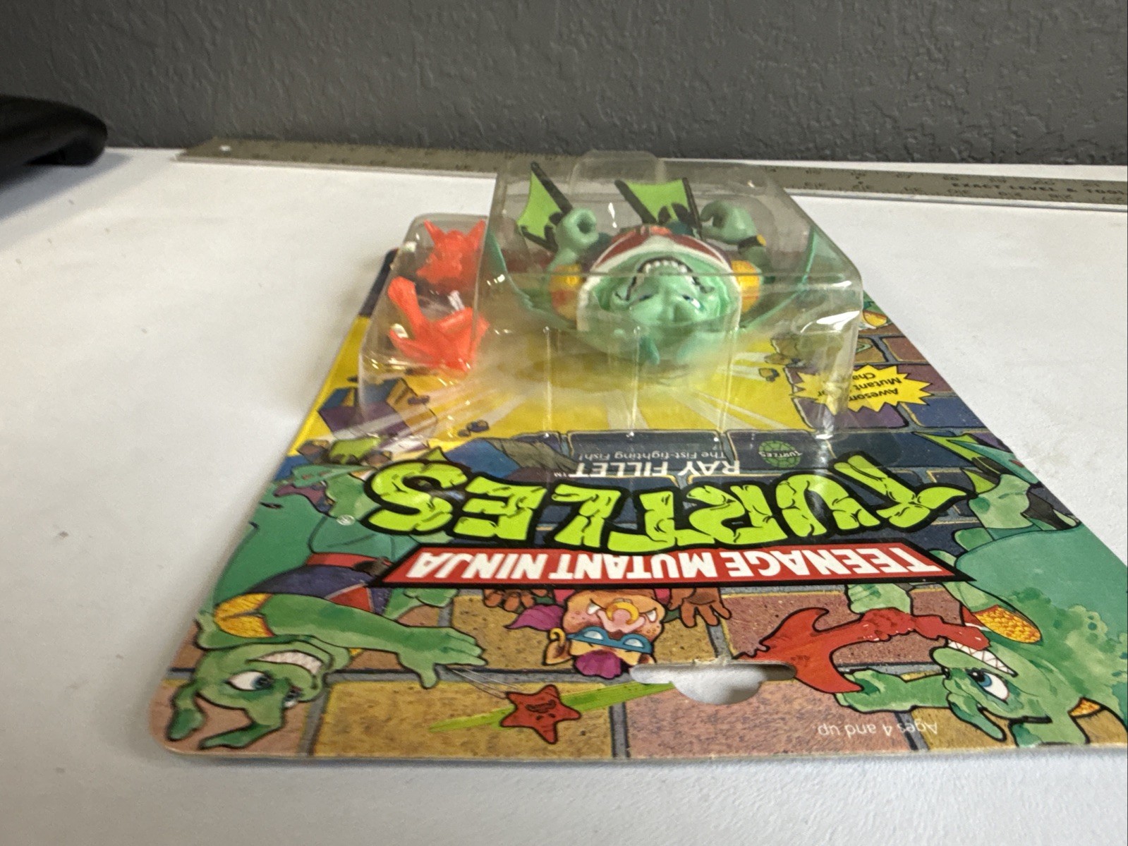 1990 Playmates TMNT Ray Fillet MOC With Case Red V Purple Shirt