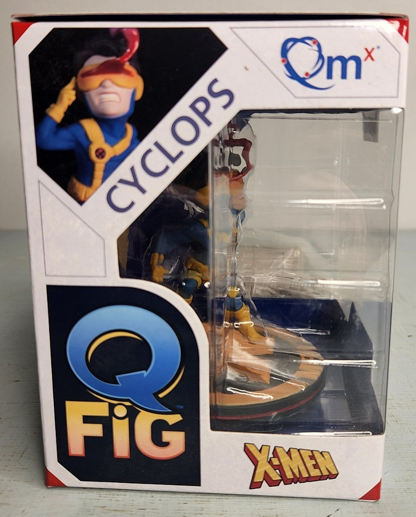 EXCELLENT 2019 CYCLOPS Q Fig Marvel Comics Action Figures MINT IN BOX B5