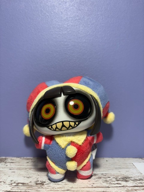 The Amazing Digital Circus Animiniz Pendantz Keychain Figure Possessed Pomni