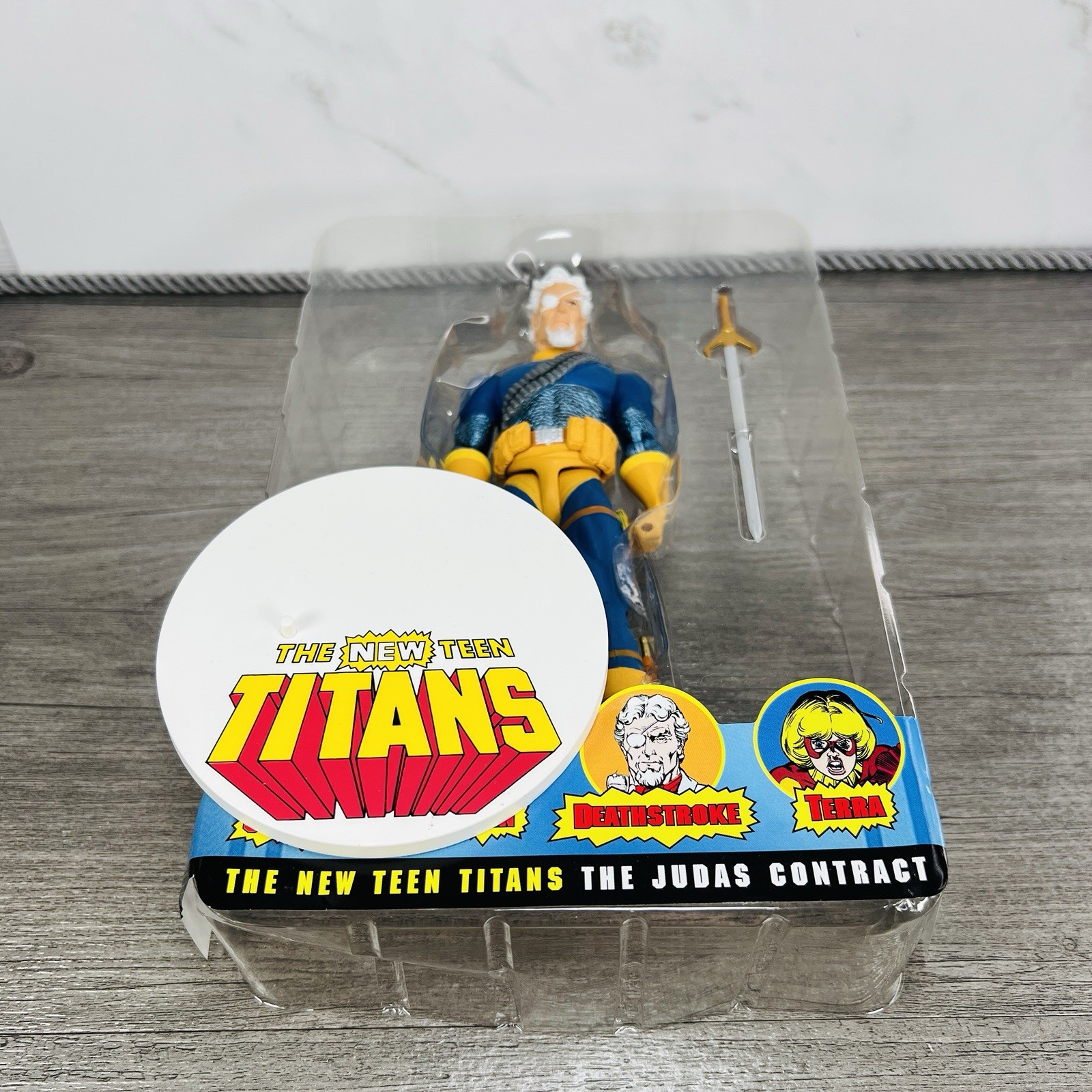 Deathstroke Figure DC Direct Teen Titans Series 2 Toy 6&Prime; Unmasked Death Stroke