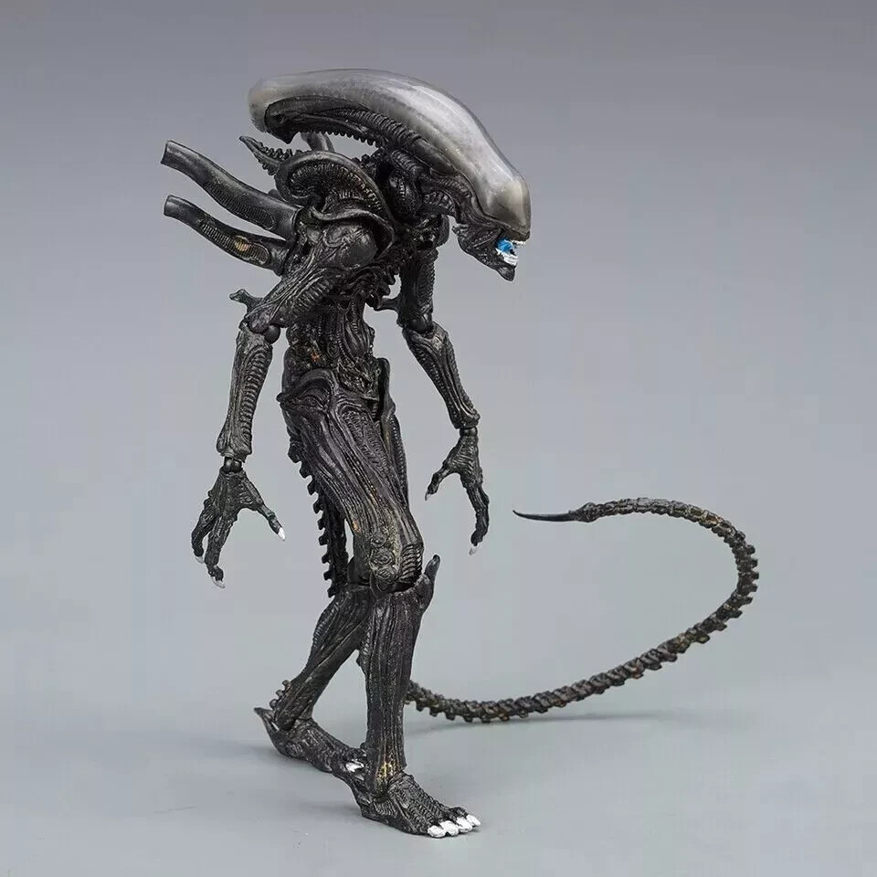 Hot Alien Xenomorph With Facehugger 6&Prime; Action Figure Halloween Toy WITH BOX SET