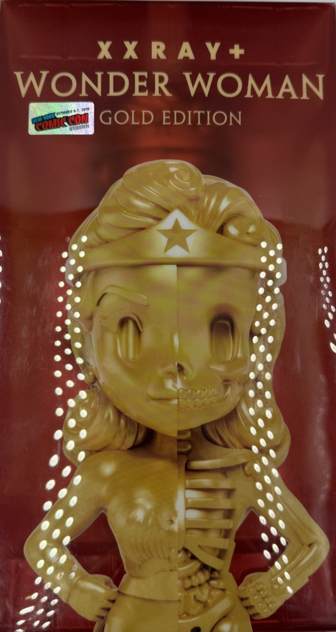 XXRAY+ Wonder Woman Gold Edition 10&Prime;