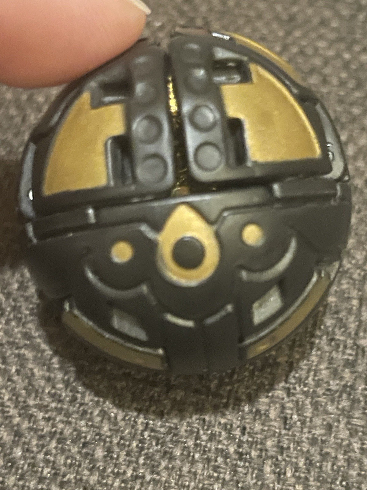 Bakugan Bronze Attack B2 Darkus Gold Black Fortress 650G Read Description