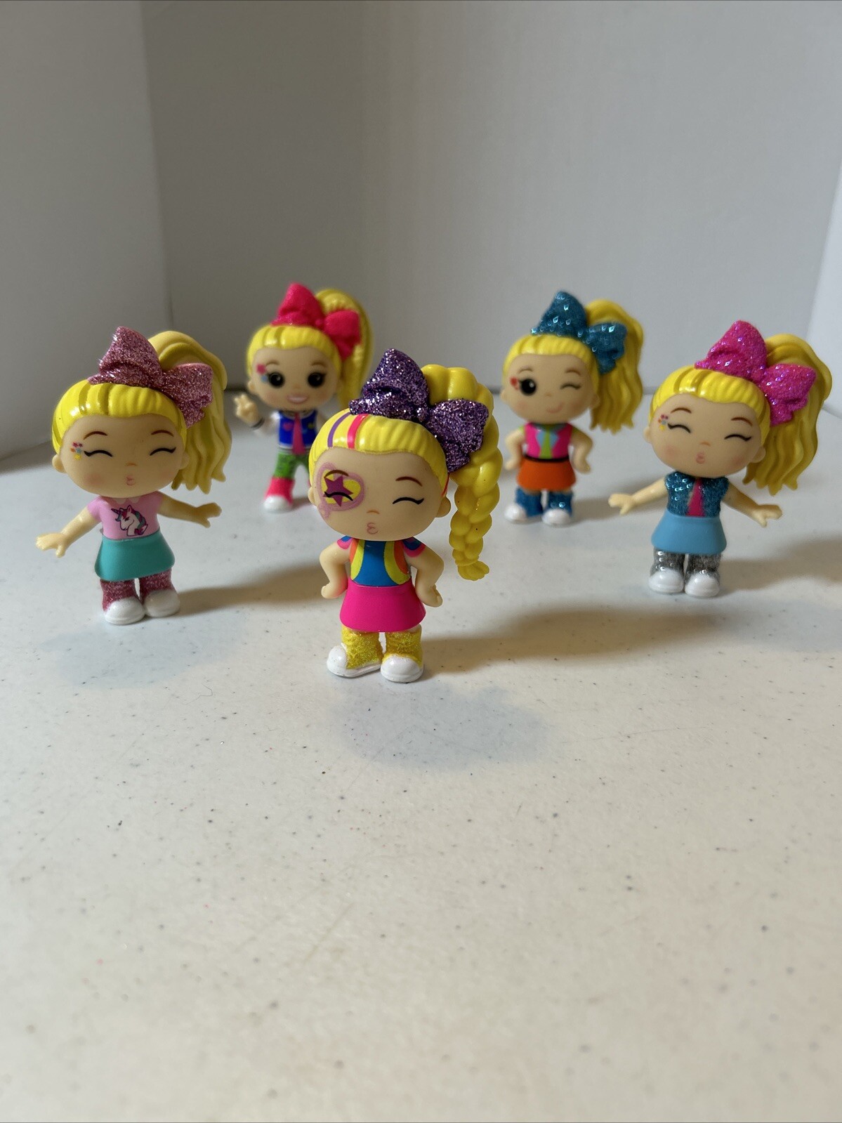 Jojo Siwa World Collectible Figure Lot 3” Sparkle Super Star Girl Toy Set