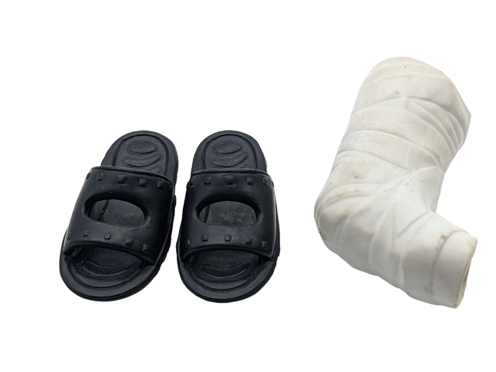 1990&rsquo;s 1/6 SCALE HASBRO GI JOE PLASTIC FOOT CAST ACCESSORY + 1-PAIR SANDALS