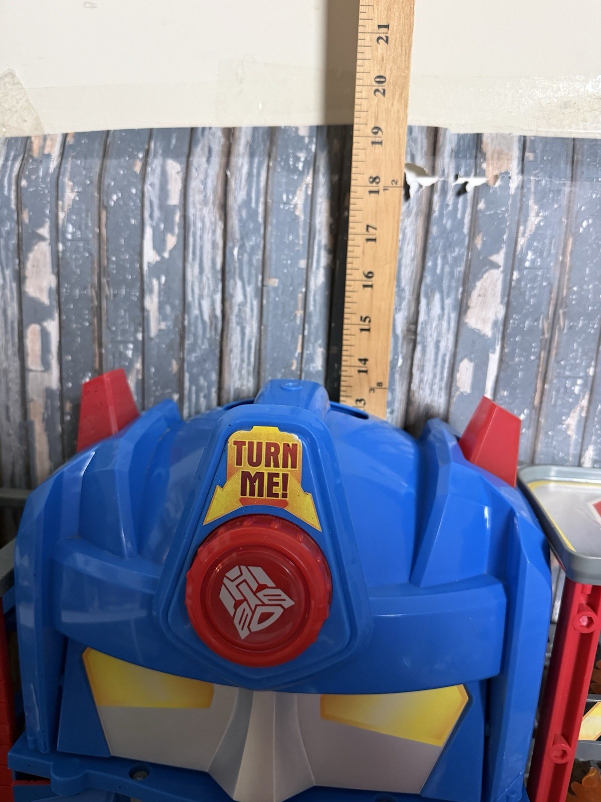 2010 Transformers Rescue Bots Optimus Prime Fire Station w/Lights & Sounds Works