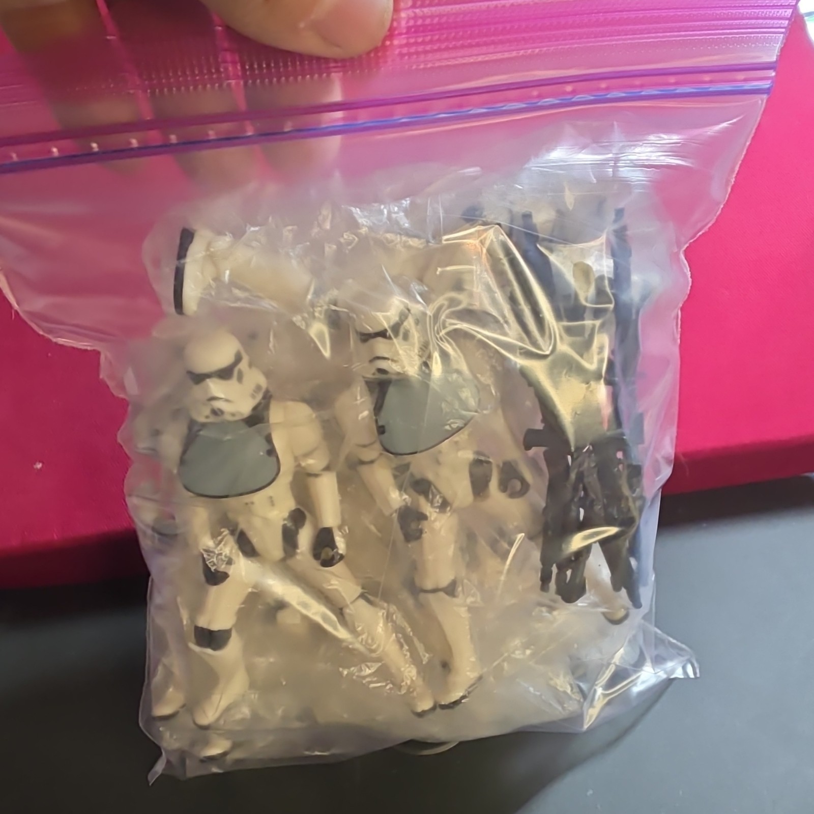 Star Wars 1997 Action Figure Stormtrooper Qty 10 W/ 10 Blasters See pics