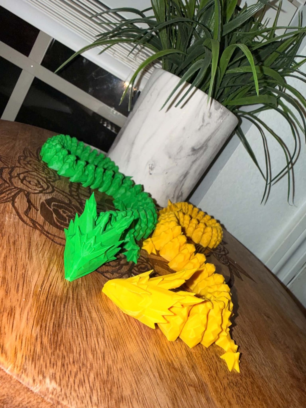 3D Printed Articulated Crystal Dragon