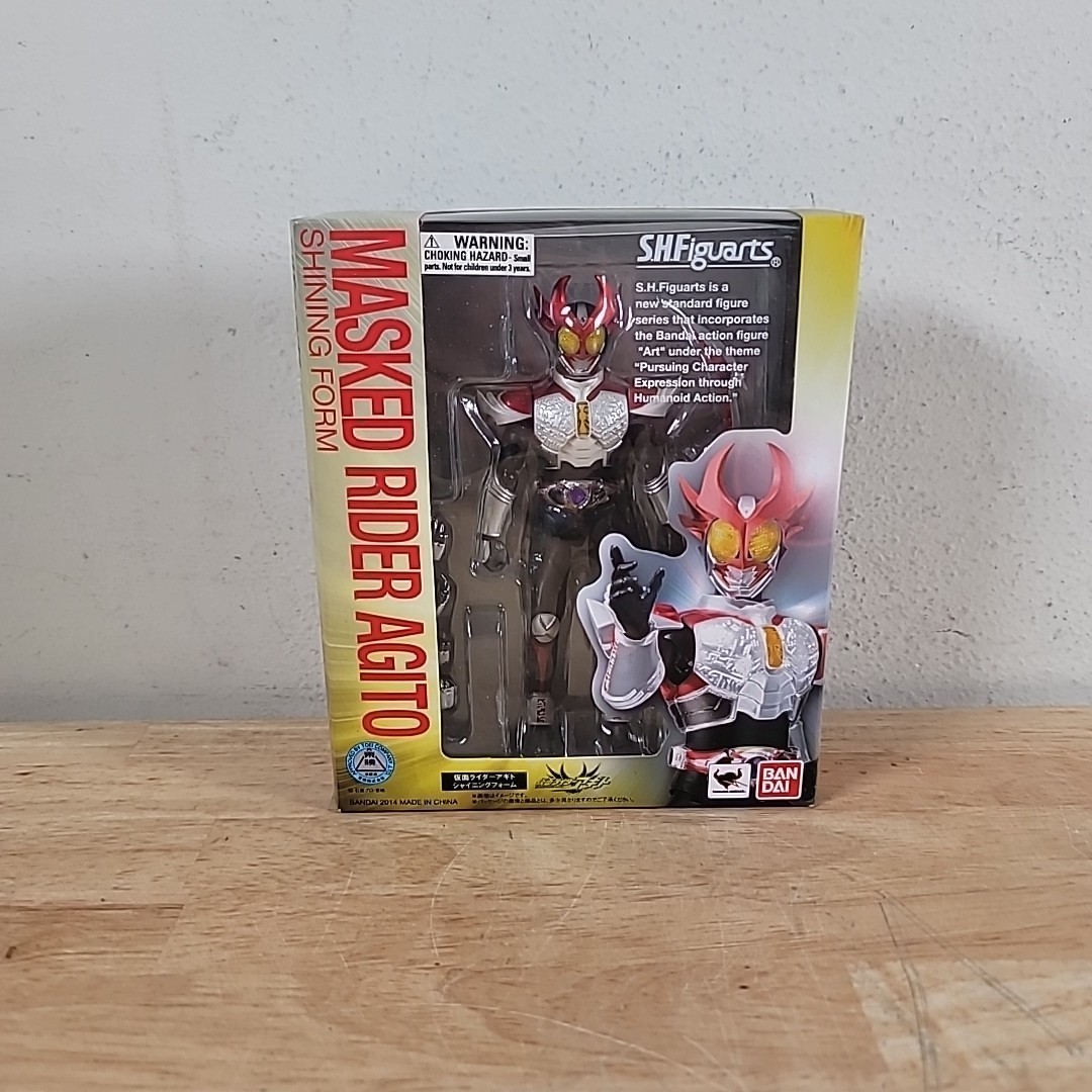 Bandai SH Figuarts Masked Rider Agito Shining Form Action Figure