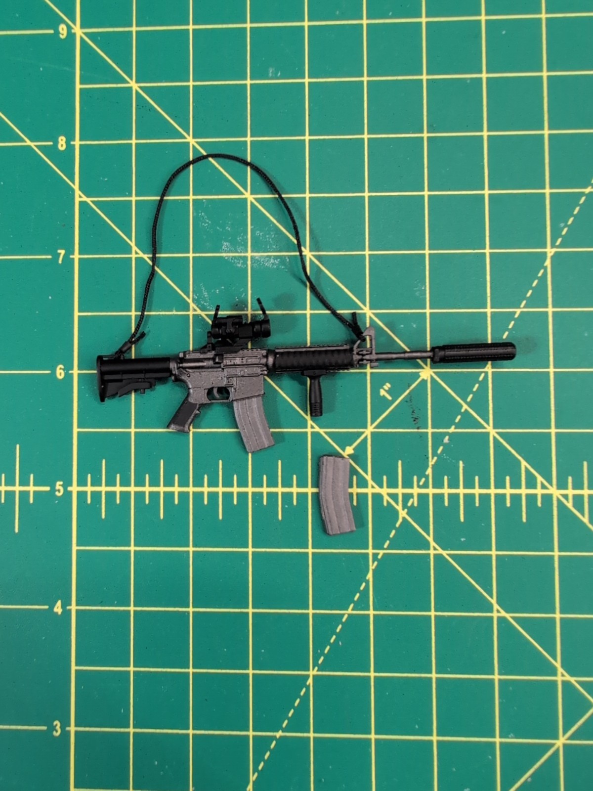 Crazy Figure 1/12 Scale M4 Carbine,2 Mags With Optics & Silencer 6&Prime; « NEW&rsquo;