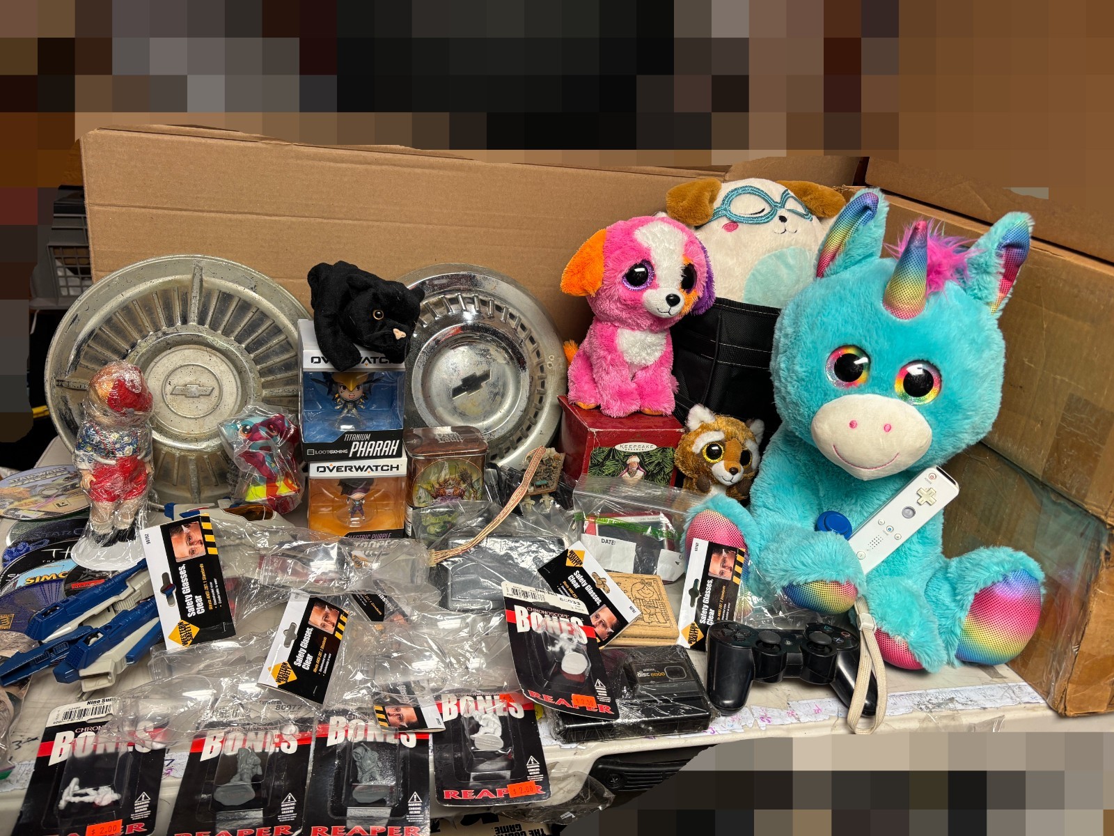 Estate Sale Lot – Electronics Video Games GPS Plush Miniatures Toys Glasses ETC